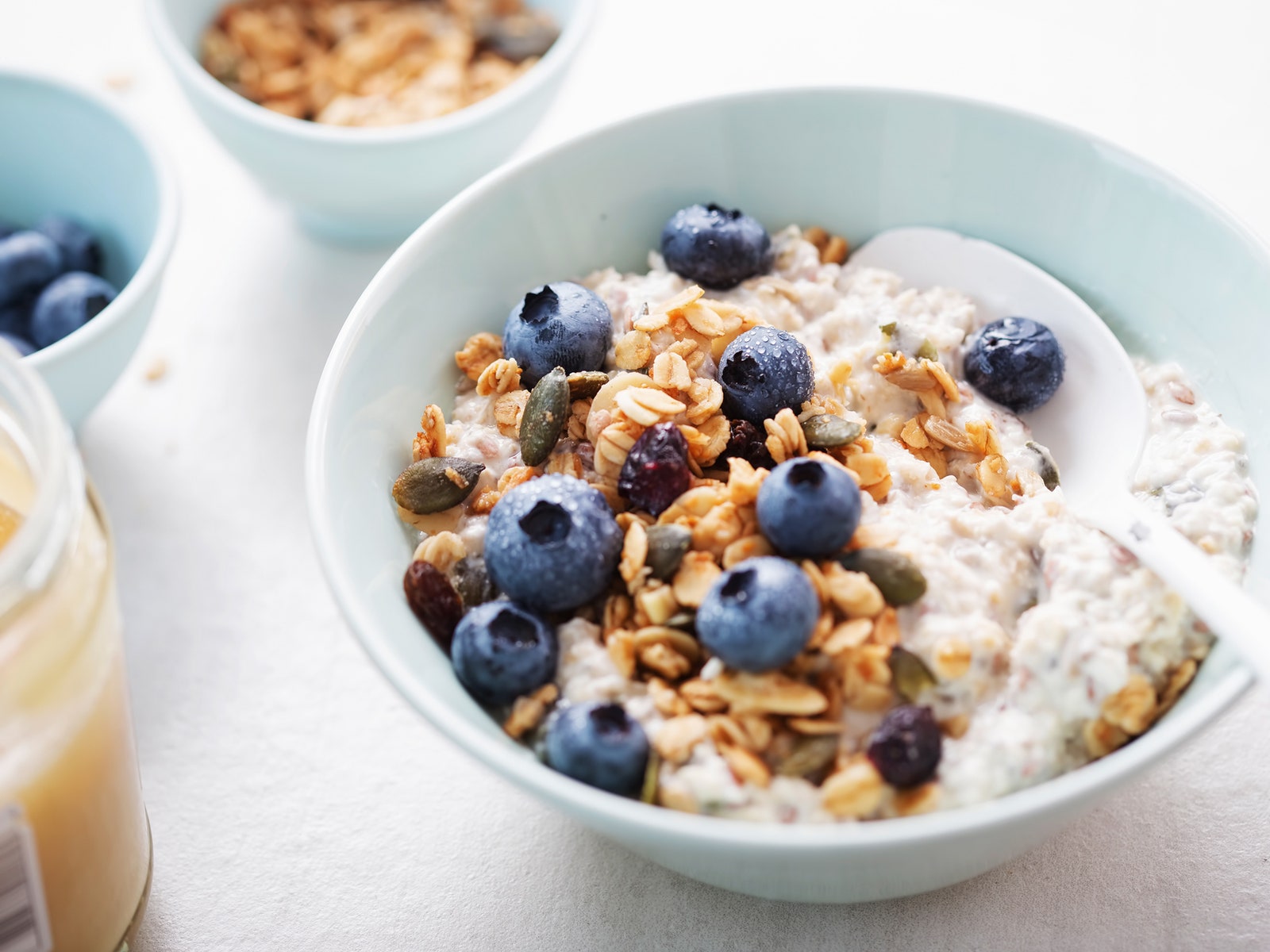 9 ways to turn your oatmeal into a high-protein breakfast